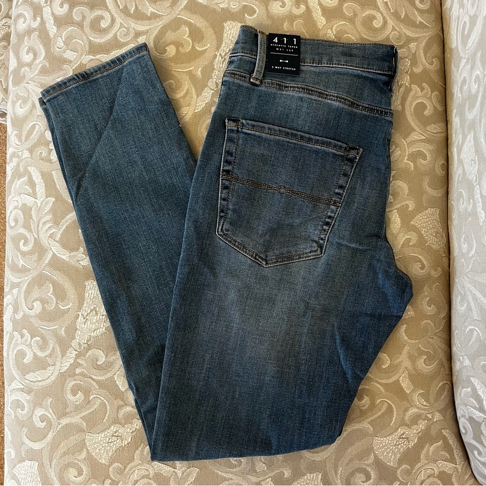 ❤️SOLD❤️ Men’s Lucky Brand 411 Athletic TaperJeans, 31x32 - Picture 8 of 11